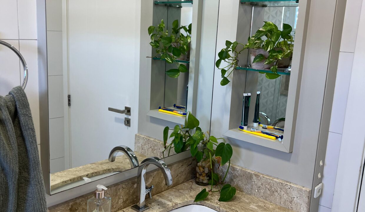 WhatsApp Image 2025-09-12 at 13.42.58 (1)