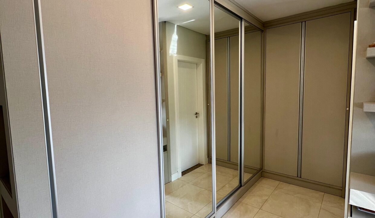 WhatsApp Image 2025-09-12 at 13.42.59 (2)