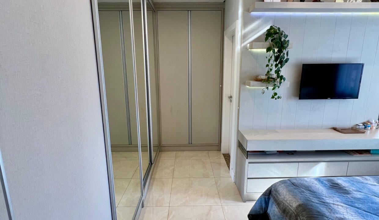 WhatsApp Image 2025-09-12 at 13.43.00 (1)